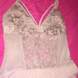 TRENDY LACE CROCHET SHEER BODYSUIT MEDIUM